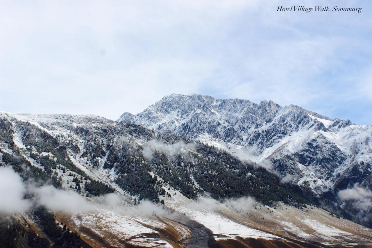 Hotel Village Walk Sonamarg Bagian luar foto