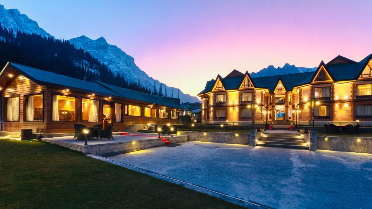 Hotel Village Walk Sonamarg Bagian luar foto