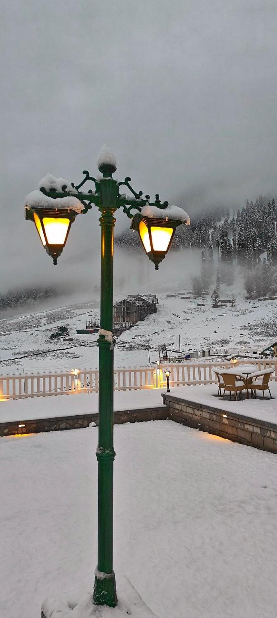 Hotel Village Walk Sonamarg Bagian luar foto