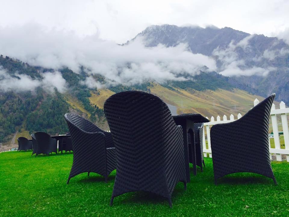 Hotel Village Walk Sonamarg Bagian luar foto