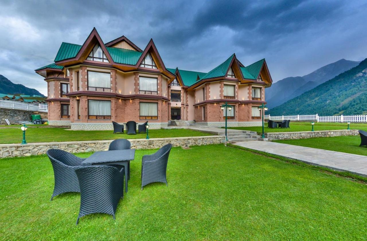 Hotel Village Walk Sonamarg Bagian luar foto